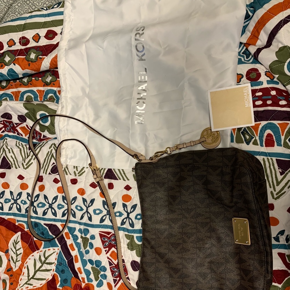 Michael Kors cross body